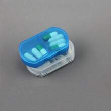 Mini Portapillole in plastica a 2 scomparti - Trasparente/Blu, contenitore di stoccaggio portatile con coperchio a scatto - Impermeabile e a prova di umidità