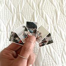 Fotos en miniatura personalizadas, Fotografías impresas en miniatura, Minifotografías, Impresiones de álbum pequeño, Fotos para casas de muñecas, Pequeñas fotografías personalizadas, Fotos en miniatura, Mejor amigo, Novia, Novio, Foto personalizada 1, Foto personalizada, Foto de pareja personalizada, Regalo del Día de San Valentín, Regalo de cumpleaños, Aniversario, Regalo de pareja