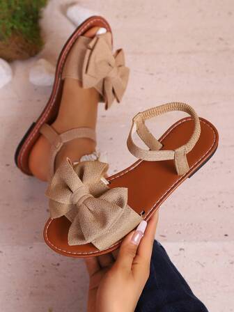 大码女式露趾平底凉鞋，蝴蝶结设计，PU 可调节带，圆头，渔夫风格，舒适，适合室内外休闲聚会，夏季新品