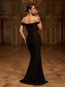 Missord Robe de soirée de velours noire à détail de strass et col asymétrique. Élégante robe de bal à manches longues pour cérémonie, mariage, dîner ou remise de diplôme
