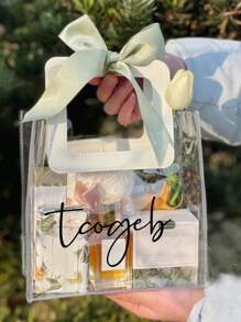 1 Stück anpassbares, verstärktes klares PVC-Geschenktasche, Braut Geschenk Tragetasche, Einkaufstasche, geeignet für Einkaufen, Hochzeiten, Geburtstagsfeiern, Souvenirs, Schulanfang, Valentinstag, Multifunktional, Dekorativ, Wiederverwendbar, Hochwertig, Farbig, Modern, Personalisierbar, Einzigartig, Ideale Geschenke für Ihn, Ideale Geschenke für Sie, Partner, Vater, Freundin, Mutter, Familie, Freunde, Teehaus, Zuhause, Büro, für Jahrestage, für Valentinstag, für Muttertag, für Geburtstage, für Vatertag, für Abschluss, für Hochzeiten, für Einweihung