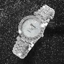 2 pièces Montre à cadran romain casual mode femme avec diamants complets et ensemble d'accessoires de bijoux. Ensemble de bracelets strass mode. Parfait pour les célébrations de mariage, les cadeaux d'entreprise, les réunions annuelles, les cadeaux pour employés, les femmes d'affaires haut de gamme, les tenues quotidiennes, les cadeaux d'anniversaire, les fêtes de vacances, les fêtes, les vacances à la plage, les cadeaux de la Saint-Valentin, les femmes, la famille, les amis, les mères, les étudiants, les adolescents, les filles - le cadeau parfait