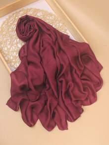 1条高品质纯色柔软透气粘胶纤维头巾，适合日常搭配长袍或连衣裙佩戴