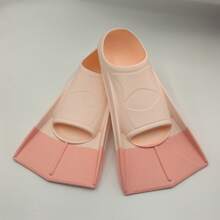 Pinne in silicone per nuoto, pinne corte per addestramento subacqueo, snorkeling e immersioni in apnea per adulti, accessori essenziali per la spiaggia, accessori per la piscina