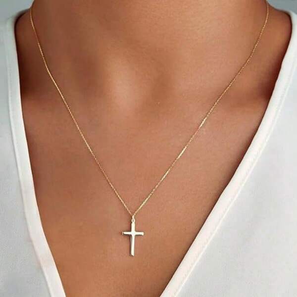 1pc Minimalist Fashion Collar Bone Chain With Smooth Cross Pendant Necklace, Korean/Japanese Inspired
