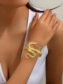 1 peça de braçadeira feminina personalizada estilo europeu e americano com cabeça de cobra, pulseira de metal ajustável e exagerada, aberta e envolta em cobra