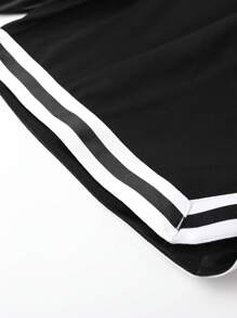 (Set de dos piezas) Conjunto deportivo de verano para hombres, con estilo de moda, amigable con la piel, versátil y cómodo para baloncesto, con parte superior de tirantes personalizada impresa y shorts