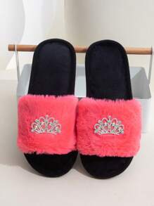 Chaussons ouverts pour femmes, confortables et à la mode, antidérapants, silencieux, durables, moelleux et décorés de couronnes, pour toutes les saisons