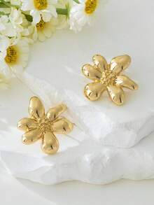 1 Pair Fashionable 3D Golden Flower Stud Earrings, Party Gift For Women - Yellow Gold - View 2