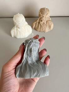 1 件面纱形硅胶蜡烛模具，可用于制作香薰蜡烛、石膏装饰、树脂工艺品、婚礼礼品、展览道具、家居装饰。采用耐热材料，质地细腻，无锋利边缘