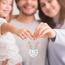 2pcs (1 Set) Heart Shaped Keychain Gift Set For Mom And Daughter, Mother's Day & Daughter Gift