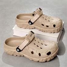 Sandales à enfiler creuses d'hiver pour hommes, nouvelles pantoufles mode casual antidérapantes et durables, chaussures de plage à bout fermé pour l'extérieur, grandes tailles (modèle aléatoire)