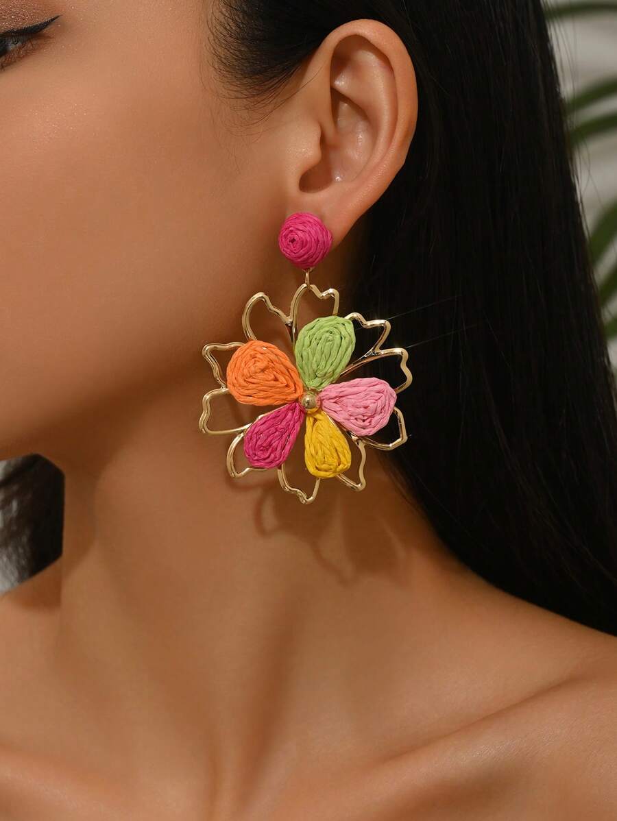 OOQ 1 pereche de cercei cu flori din ratan în stil boem, lucrați manual, cercei florali cu design unic de plajă, potriviti pentru femei zilnic, vacanță, petrecere, ideal pentru ziua îndrăgostiților, nunta, ziua mamei, festivalul de muzică