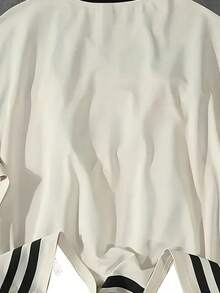 男童芝加哥 #66 图案圆领 T 恤，黑色和米色条纹设计，涤纶夏季街头服饰，适合户外活动，休闲户外服装 | 时尚休闲上衣 | 光滑面料，芝加哥 T 恤