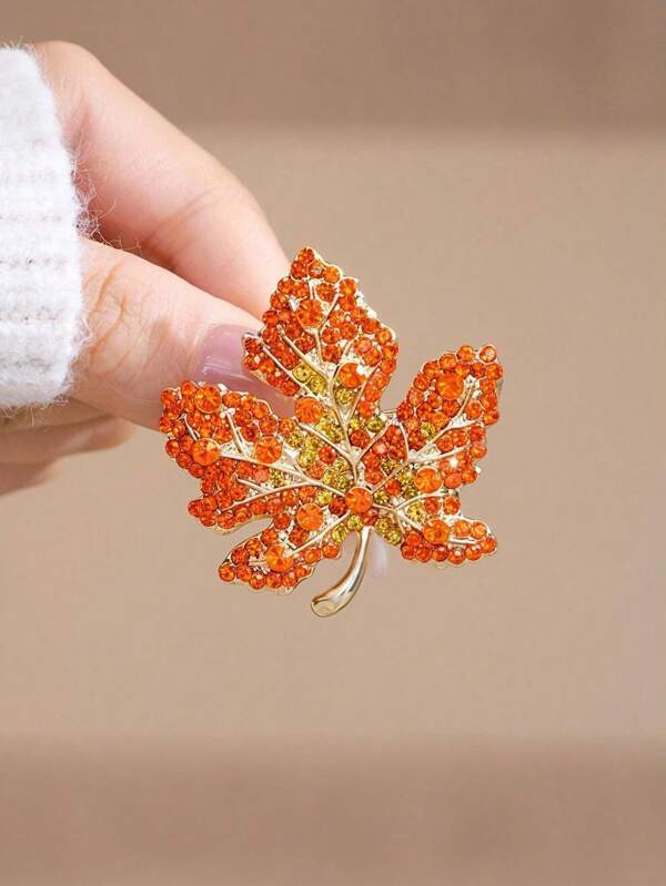 1 Pc Elegant Canadian Red Maple Leaf Brooch Pin, High-End Lapel Pin, Suit Accessory, School Uniform Decoration, Gift For Friend Or Mother, Festive Gift