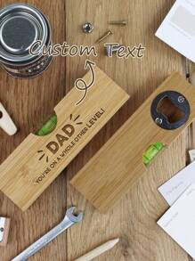 Abridor de botellas personalizado 2 en 1 y nivel de madera - Grabado personalizado "Te amo talla grande allá de toda medida" - Regalo único para el Día del Padre, regalo de cumpleaños para él, regalo del Día de San Valentín - Regalo para novio, regalo de aniversario, regalo para padrinos de boda, regalo de jubilación - Herramienta abrebotellas de madera rústica y metal para papá, esposo, abuelo - Regalo divertido y práctico para la cueva del hombre, multifuncional, regalos ideales para ella, novio, papá, novia, mamá, familia, amigos, sala de té, hogar, jardín, oficina