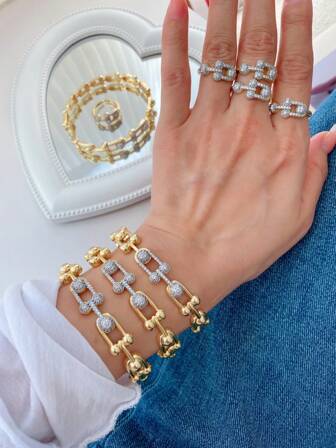 1 件简约 18k 镀金铜空心 U 形字母锆石手链，开口戒指，适合日常休闲穿着的百搭配饰