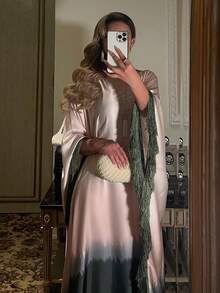 女士穆斯林渐变色连衣裙 - 丝绸般的粉灰色渐变长袍，搭配绿色流苏饰边，尽显端庄时尚 - 軍綠色 - 查看 2