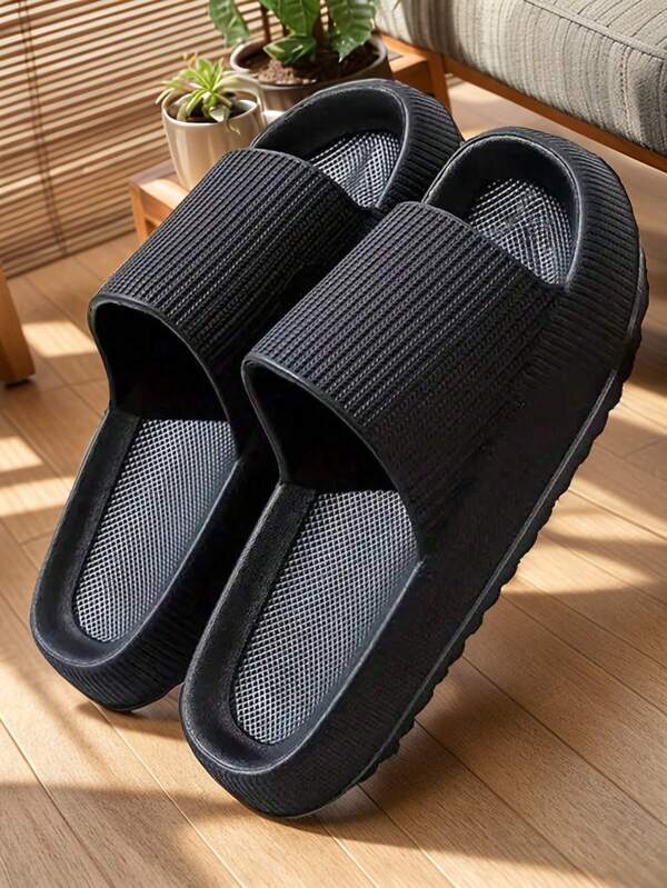 Pantuflas de mujer de cuatro estaciones, material de EVA antideslizante, desodorante, suela blanda, abierta de dedo, transpirable y cómoda para casa, negra de uso casual diario, adecuada para caminar en casa o al aire libre, pantuflas esenciales para el transporte diario