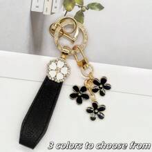TTOBS 1pc Elegant Leather Key Chain With Lovely Flower Pendant - Durable, Fashionable And Multifunctional Keychain For Women - Variety Of Colors, Perfect Accessory And Gifting Idea For Car Owners