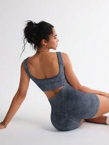 TCVC Conjunto de top deportivo y shorts elástico y suave para mujer, con control del vientre y caderas, de tela amigable con la piel, con efecto moldeador, apto para todo tipo de deportes y yoga durante todas las estaciones. - Negro - Ver 8