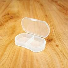 Mini Portapillole in plastica a 2 scomparti - Trasparente/Blu, contenitore di stoccaggio portatile con coperchio a scatto - Impermeabile e a prova di umidità