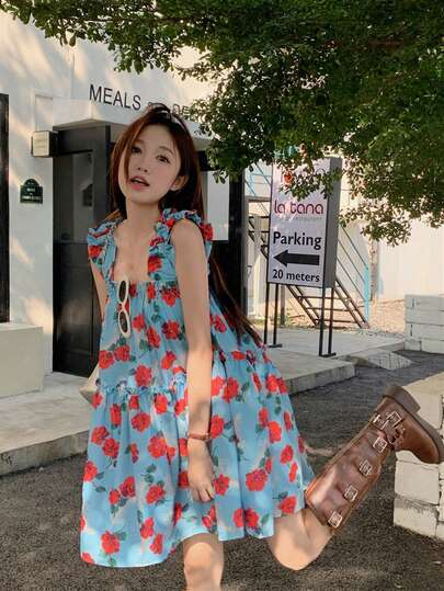 复古荷叶边碎花吊带中长连衣裙，宽松沙滩度假短裙