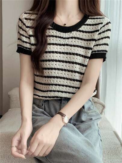 女士夏季时尚黑白条纹针织上衣，宽松女孩时尚短袖