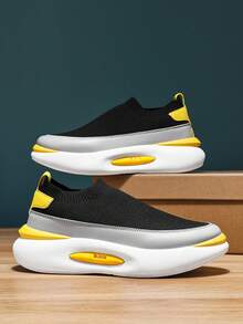 Nuevos zapatos deportivos de verano para hombres, con Top de tela de malla transpirable, suela gruesa, zapatillas negras tipo calcetín holgado, aptos para deportes al aire libre y uso casual diario - Amarillo - Ver 2