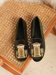Women Retro Style French Delicate Sun & Moon Embroidery Casual Slip-On Velvet Flat Soft Bottom Loafer Shoes - Dark Green - View 4