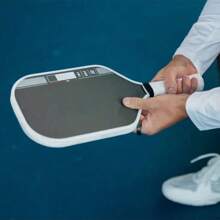 1 pezzo Racchetta da pickleball in fibra di carbonio, progettata con tecnologia di quarta generazione e nucleo in polimero da 16 mm per massima rotazione e costanza, adatta a principianti e professionisti