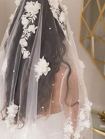 1pc Handmade Floral Beaded Cathedral Bridal Veil, Suitable For Wedding, Wedding Photography Props, Fingertip Length Registration Headpiece With Metal Hair Comb