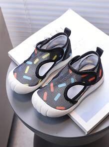 Summer New Breathable Mesh Sandals, Toddler Boys' Closed Toe Anti-Kick Thin Net Sandals, Girls' Camouflage Beach Shoes, Soft Bottom Non-Slip Infant Fashion Sandals