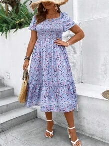 Plus Size Ditsy Floral Square Neck Short Sleeve Vacation Dress, Summer