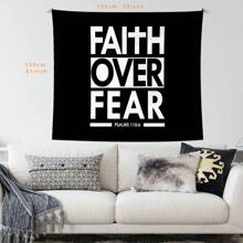 1 pezzo Arazzo in terylene con citazione ispiratrice religiosa "La fede vince la paura", decorazione da parete in bianco e nero con citazione biblica, per la casa, l'appartamento, il soggiorno, dimensioni 230 cm x 180 cm, arazzo con slogan cristiano