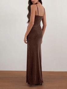 细肩带性感露背红色波尔卡圆点连衣裙，修身优雅法式长裙，女士