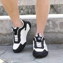 Tênis Esportivos de Malha Respirável Masculinos, Sapatos Casuais Leves para Corrida, Decoração com Botão Giratório, Tênis Chunky de Alto Padrão