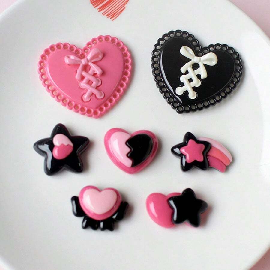 Juego de 3/5/7 piezas de accesorios decorativos con corazón y pentágrama de la serie Dulce Punk Goth, adecuado para zuecas caladas, fundas de teléfono, pinzas para el cabello, manualidades DIY