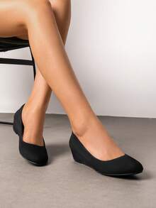 Women's Mid Wedge Heel Pumps Closed Toe Slip-On Elegant Comfortable Casual Shoes - 黑色/麂皮 - 查看 1