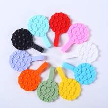 1pc Multi-Functional Heart-Shaped Silicone Suction Cup Phone Holder, Double-Sided Suction Cup Strong Viscosity Silicone Suction Cup Suitable For Various Scenes Used To Fix Phone Prevent Phone From Falling Phone Video Vibration Phone Selfie Accessory - Multicolor - View 3