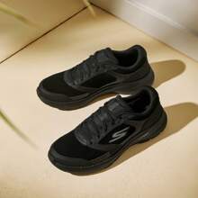Skechers GO WALK 6 Herren Slip-On Lässig atmungsaktive Walkingschuhe, Schnürung Mesh Komfort Weiche Sohle Laufschuhe, graubraun