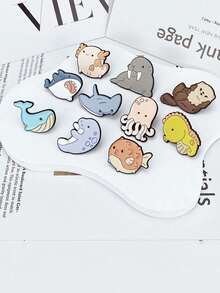 1 peça broche de liga de zinco pintado com tema de vida marinha de desenho animado, design de tubarão e cavalo-marinho, acessórios multiuso para roupas e bolsas, acessórios para vestidos, alfinete para roupas, bolsa, acessórios para escola, escritório, camisas, jaquetas, joias, alfinete de roupas de Natal, Halloween, presentes engraçados e fofos para professores, acessórios para fantasias, pingentes para bolsas