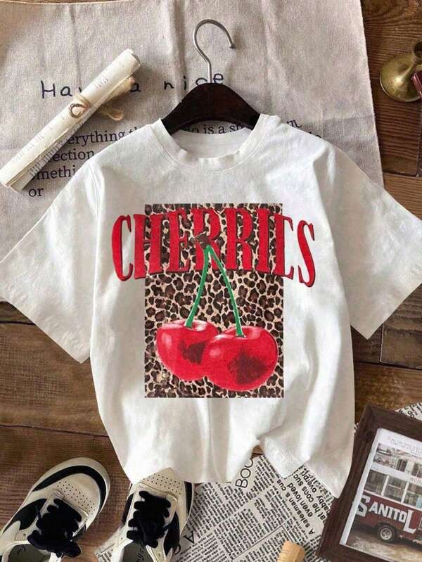 Camiseta casual de manga corta con cuello redondo, estampado de leopardo y cereza, para mujer de talla grande