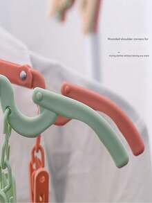 Portable Folding Clothes Hanger - Easy To Store, New Material, No Old Materials Added, Multi-Color Clips To Meet Different Drying Needs, Non-Slip Design, Shoulder Support, Can Be Enlarged And Reduced, A Must-Have For Travel, Saves Wardrobe Space!(The Product May Have Slight Color Changes Due To Batch Problems, But The Quality Remains Unchanged And Does Not Affect The Appearance And Use) - Multicolor - View 8
