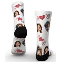 1 paire de nouvelles chaussettes personnalisées 2025, avec motif coeur. Chaussettes équipage personnalisées amusantes, comme cadeau pour dame, chaussettes de sport, cadeau pour hommes, cadeau personnalisé pour la Saint-Valentin, anniversaire, comme cadeau de la Saint-Valentin