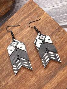 1 Pair Western Style Multilayer Fish Tail Leather Patch Earrings, Retro Design - Multicolor - View 6