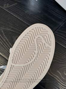 WARRIOR Serie de Guerreros: Regalo del Día de San Valentín - 1 par de zapatillas de running nuevas para mujer 2025, con cordones frontales de corte bajo, color rosa, diseño bordado de seda, planas, aptas para correr al aire libre y deportes, cómodas para el pie, adecuadas para todas las estaciones