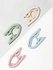 Portable Folding Clothes Hanger - Easy To Store, New Material, No Old Materials Added, Multi-Color Clips To Meet Different Drying Needs, Non-Slip Design, Shoulder Support, Can Be Enlarged And Reduced, A Must-Have For Travel, Saves Wardrobe Space!(The Product May Have Slight Color Changes Due To Batch Problems, But The Quality Remains Unchanged And Does Not Affect The Appearance And Use) - Multicolor - View 3