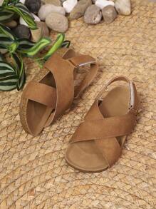 1 Pair Children's Comfortable Soft-Sole Criss-Cross Design Hook And Loop Open Toe Retro Fashion Sandals, Suitable For Summer