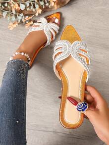 Spring & Summer New H-Shaped Slippers For Women, Fashionable Casual Strap Roman Style Slip-On Sandals, Black/Beige/Brown Flat Embossed Slides, Blogger Recommended Desert Keychain French Elegant Rhinestone Platform Wedge Thong Sandals, Summer Beach Shoes, Minimalist Indoor & Outdoor, Crocodile Print Metal Decor Flat Strap Sandals - Orange - View 1